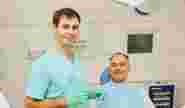 Пациент с врачом-ортопедом